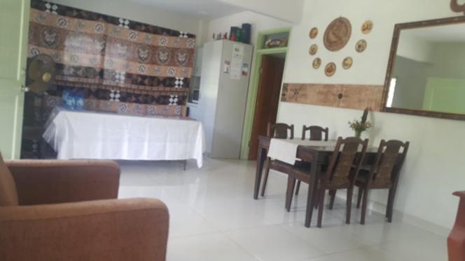 Malau Lodge ヌクアロファ エクステリア 写真