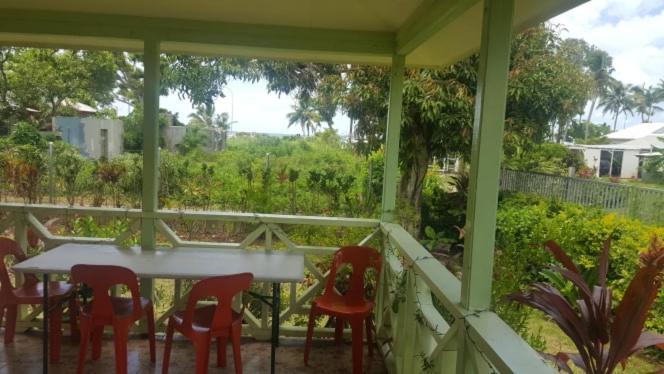 Malau Lodge ヌクアロファ エクステリア 写真