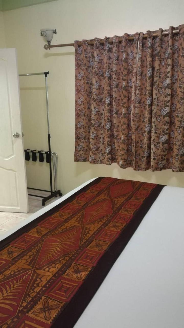 Malau Lodge ヌクアロファ エクステリア 写真